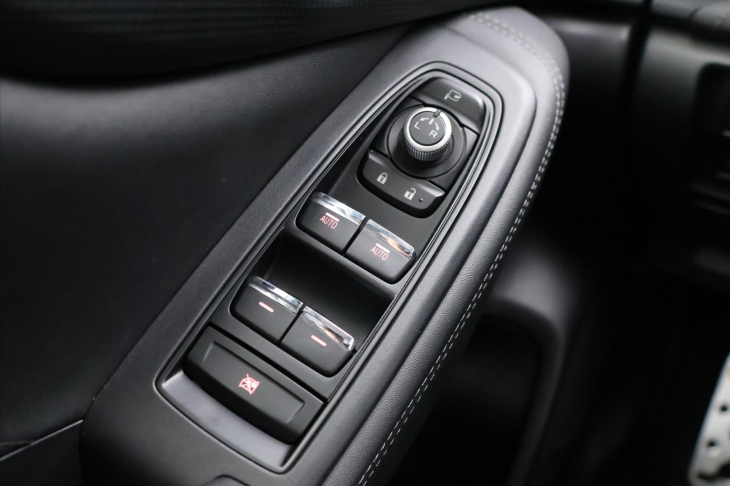 Subaru Forester 2,0 e-BOXER CVT Executive CZ