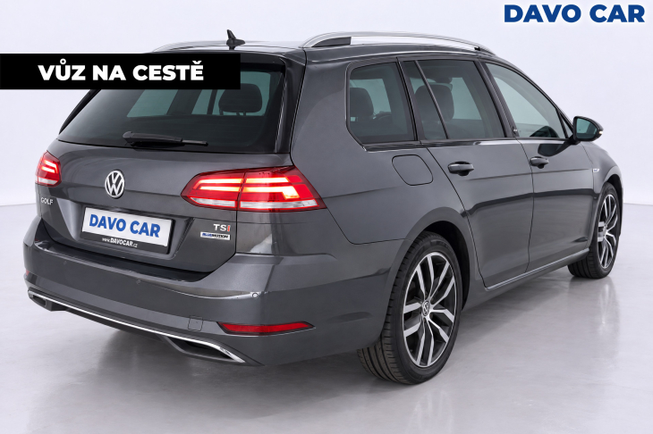 Volkswagen Golf 1,5 TSI 96 kW Sound LED PANO