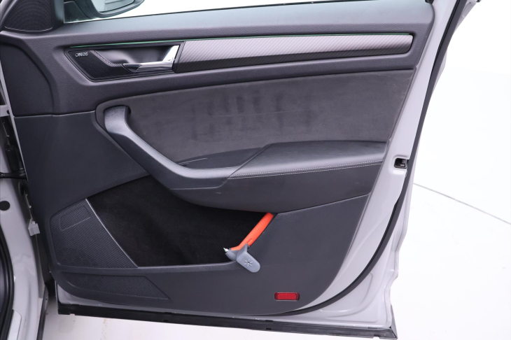 Škoda Kodiaq 1,5 TSI Sportline 7-Míst DPH