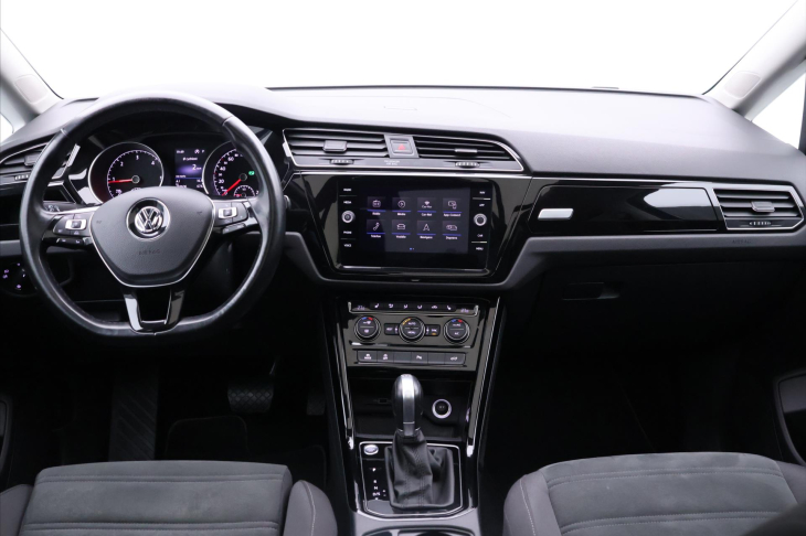 Volkswagen Touran 2,0 TDI DSG CZ Highline 7-Míst