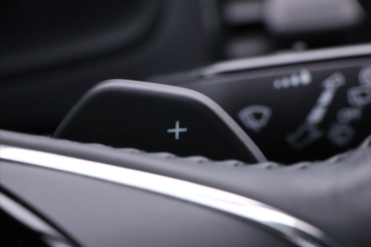 Škoda Karoq 2,0 TDI DSG Style Matrix DPH