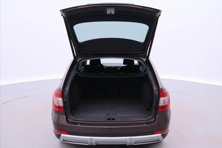 Škoda Octavia 2,0 TDI 135kW 4x4 DSG CZ Scout