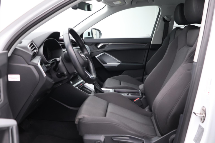 Audi Q3 1,5 35 TFSI S tronic S line CZ