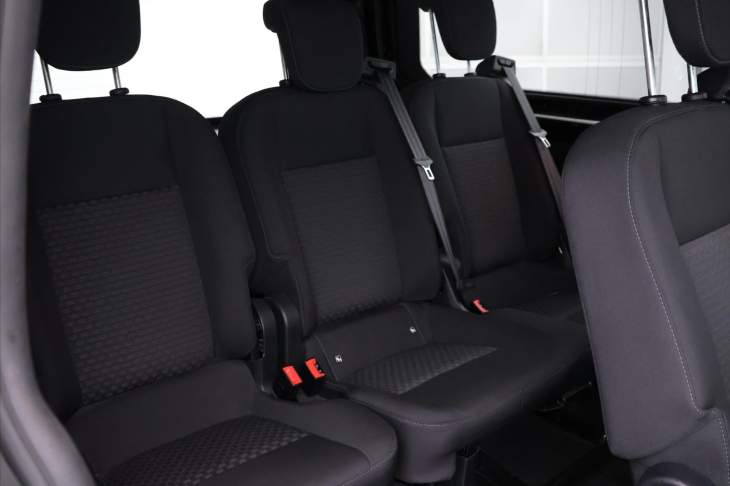 Ford Transit Custom 2.0 EB 95kW Aut. 8-Míst CZ DPH