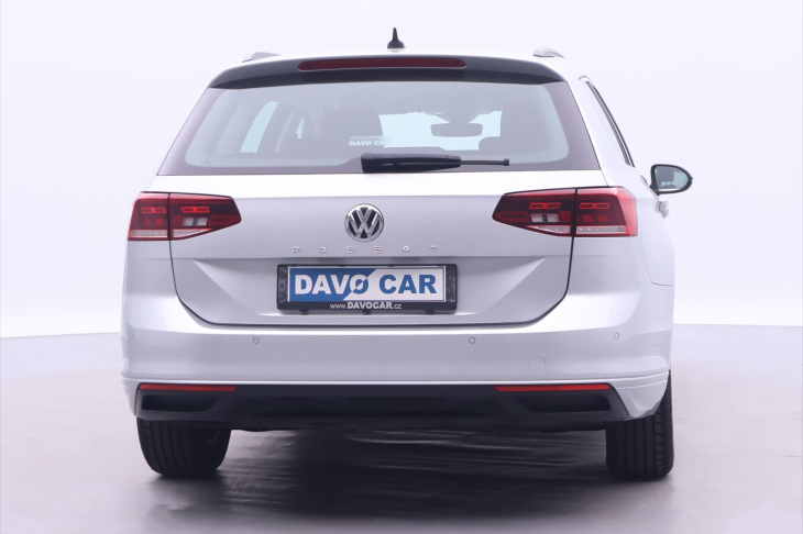 Volkswagen Passat 1,6 TDI DSG Virtual 1.Maj. DPH