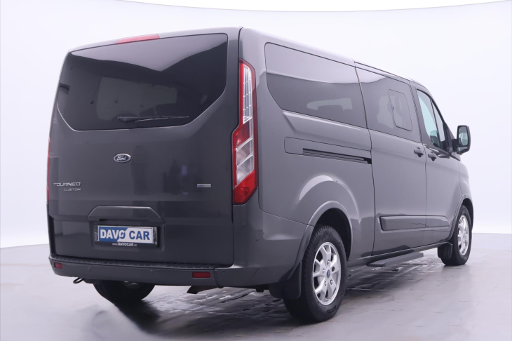Ford Tourneo Custom 2,0 TDCi Aut. CZ 8-Míst L2 DPH