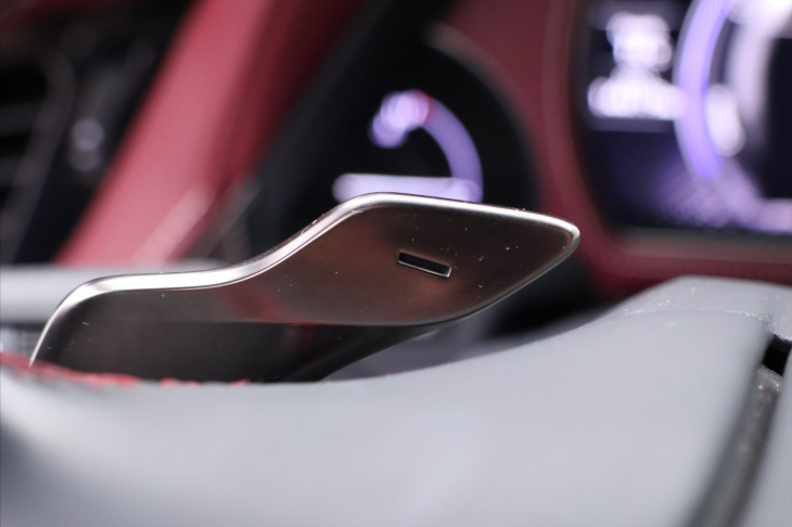 Lexus LS 500h 3,5 HEV 220kW Aut. 4x4 CZ