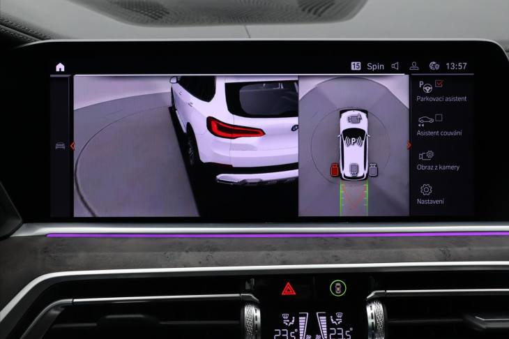 BMW X5 3,0 210kW XDrive30d CZ DPH