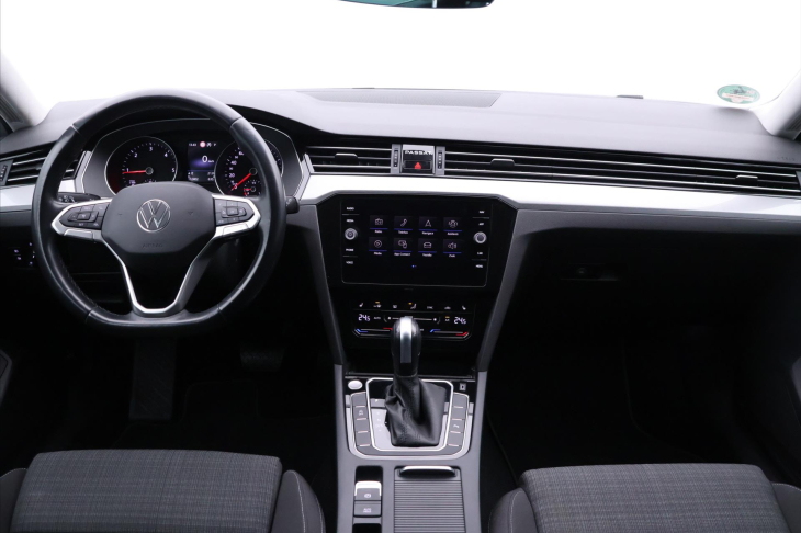Volkswagen Passat 2,0 TDI DSG Business 1.Maj DPH