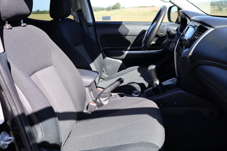 Mitsubishi L200 2,3 DI-D 4WD Intense 1.Maj DPH