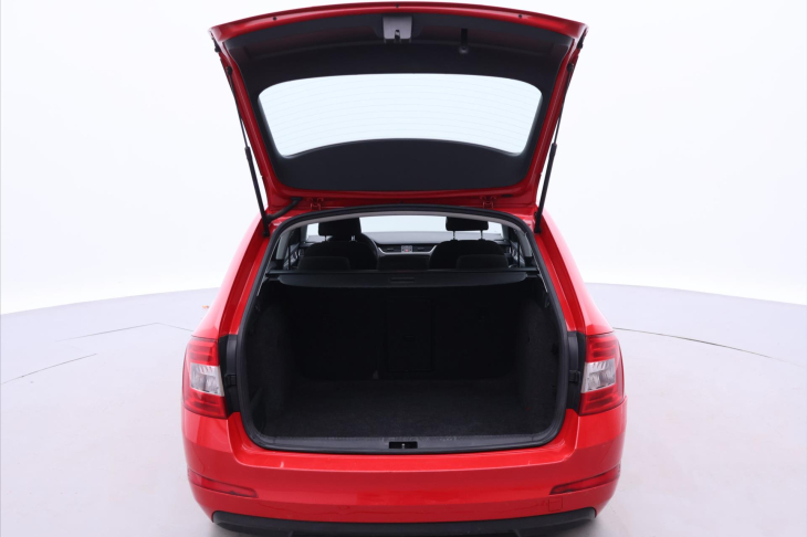 Škoda Octavia 1,6 TDI 77kW CZ Ambition Fresh