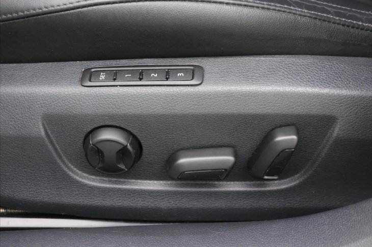 Škoda Superb 2,0 TDI DSG Style+  Navi ACC