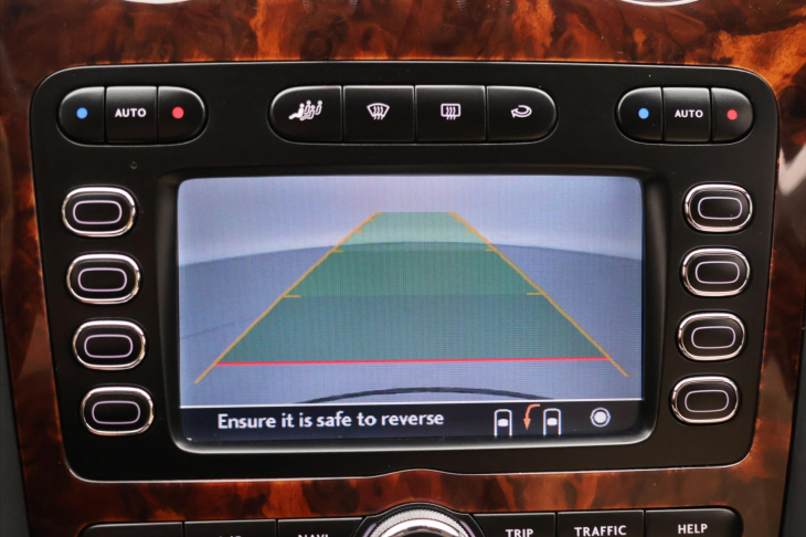 Bentley Continental Flying Spur 6,0 W12 412 kW 4x4 Kůže DPH