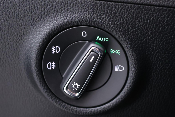 Škoda Superb 2,0 TDI  110kW DSG Tažné DPH