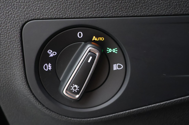 Volkswagen Tiguan 1,4 TSI PHEV 180kW R-Line DPH