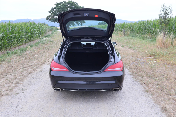 Mercedes-Benz CLA 2,0 250 155kW 4Matic Xenon
