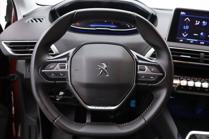 Peugeot 5008 1,5 HDI 96kW 7-Míst CZ DPH