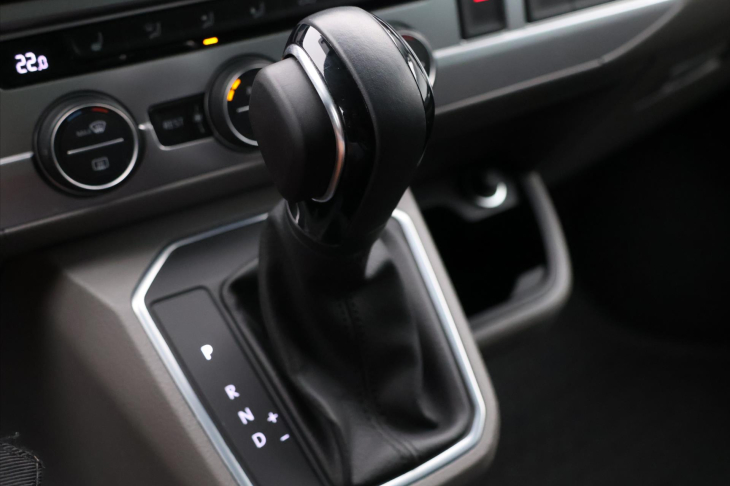 Volkswagen Caravelle 2,0 TDI 150kW DSG Long LED DPH