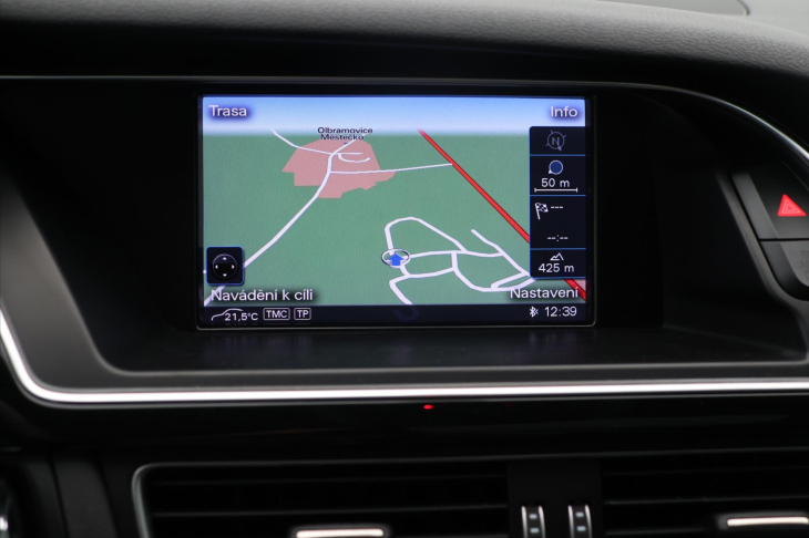 Audi A4 2,0 TDi 100kW Kůže Pano Navi