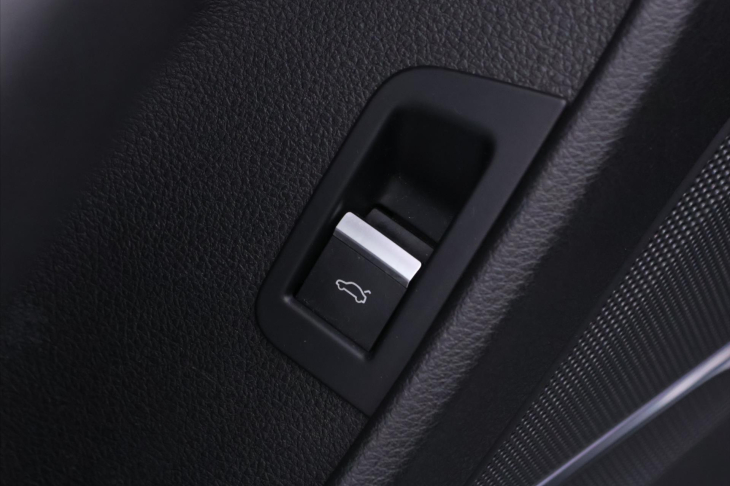 Audi Q7 3,0 TDI 200kw S-LINE DPH BOSE