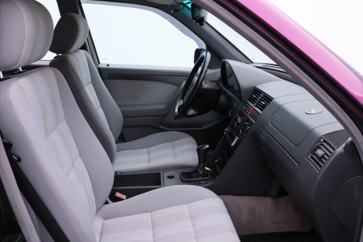 Mercedes-Benz Třídy C 1,8 180 90kW LPG CZ Tažné