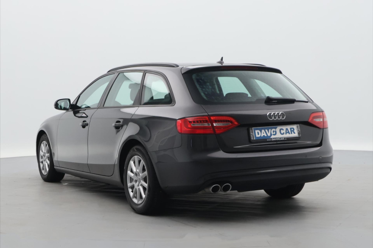 Audi A4 2,0 TDi 100kW Kůže Pano Navi
