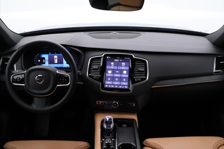 Volvo XC90 2,0 B5 173kW AWD Plus Bright CZ DPH