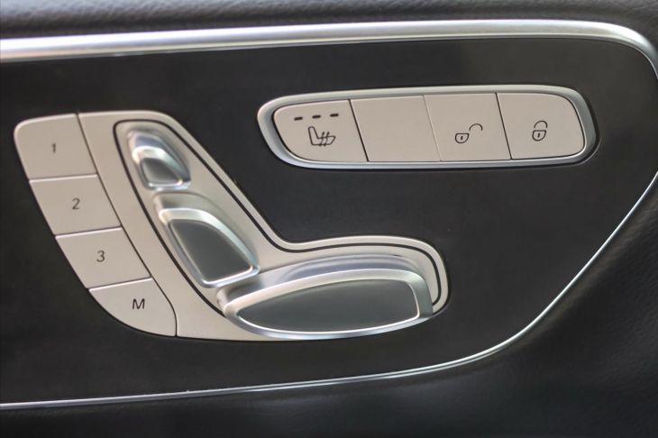 Mercedes-Benz Třídy V 2,0 300d 174kW Aut. L Kůže DPH