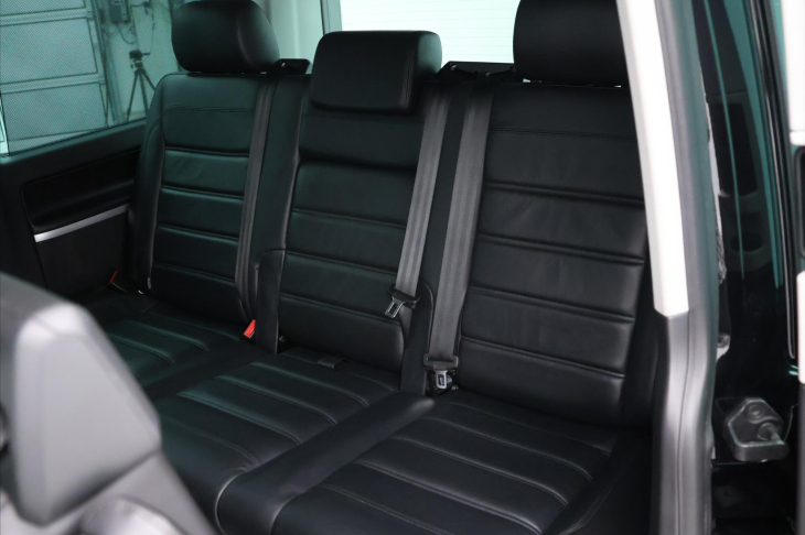 Volkswagen Multivan 2,0 TDI 150kW Highline LED