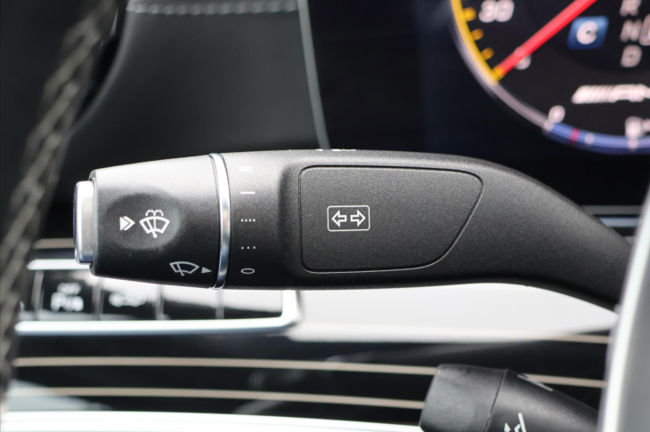 Mercedes-Benz Třídy E 4,0 63S 4MATIC+ 450kW AMG DPH