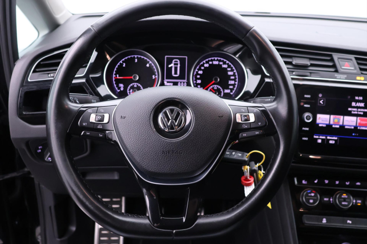 Volkswagen Touran 2,0 TDI 110kW Sound LED DPH