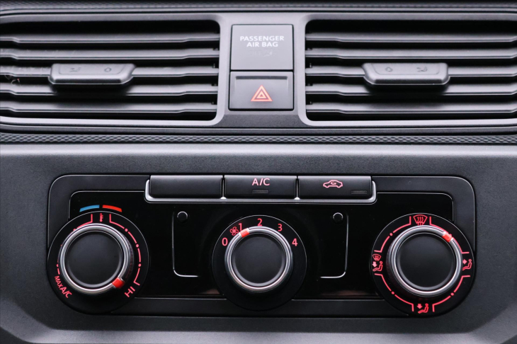 Volkswagen Caddy 2,0 TDI 75kW MAXI DPH CZ