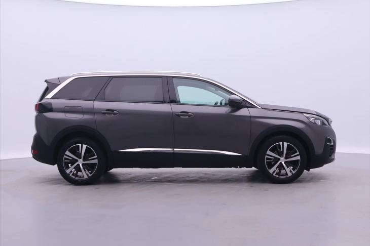 Peugeot 5008 1,6 HDI 88kW Active 7-Míst LED