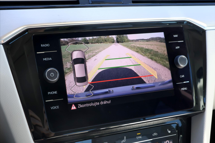 Volkswagen Passat 2.0 TDI 147kW DSG CZ Elegance