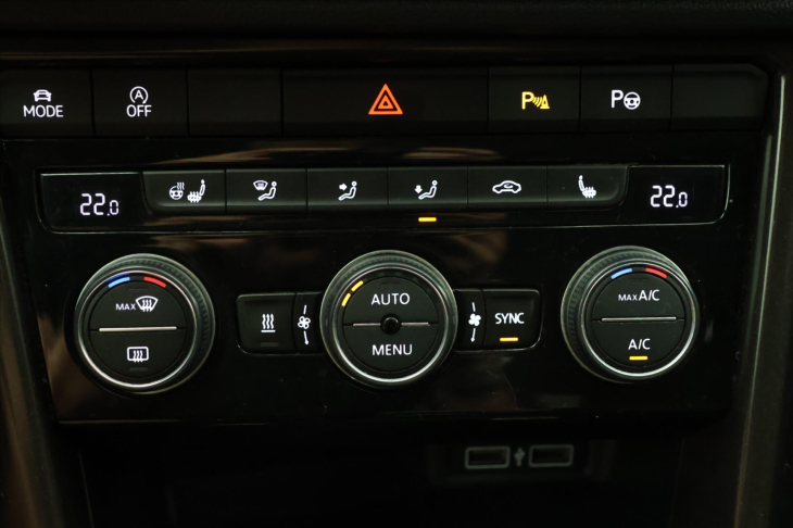 Volkswagen T-Roc 1,0 TSI Virtual LED Webasto