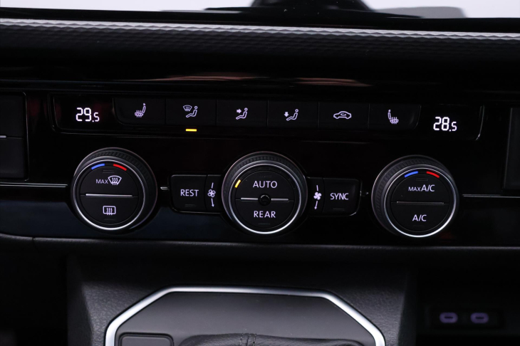 Volkswagen Multivan 2,0 TDI 146kW Highline 4MOT DSG CZ