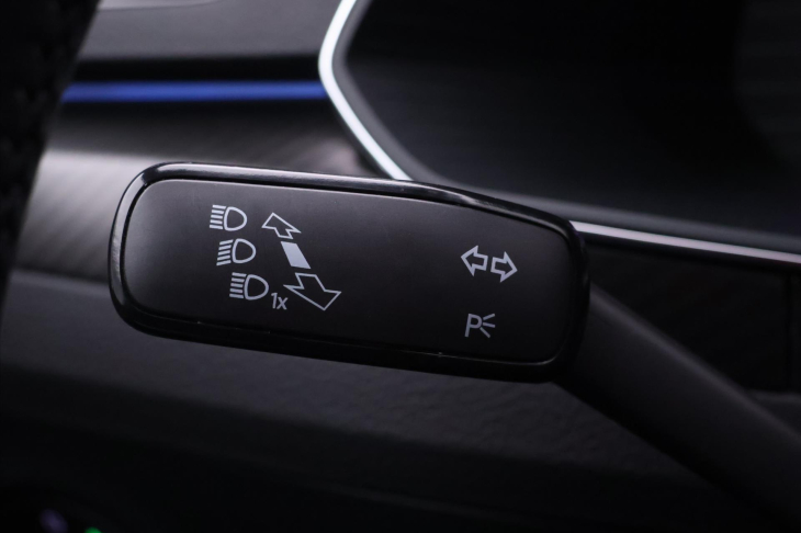 Škoda Superb 2,0 TDI DSG Sportline CZ 1.Maj