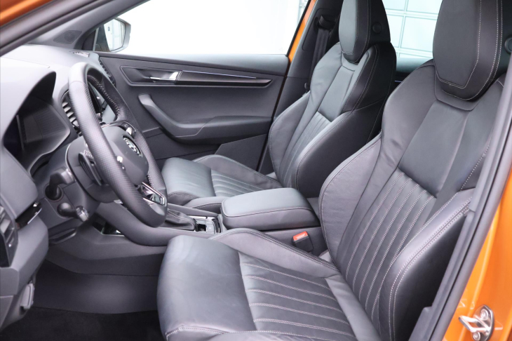 Škoda Karoq 2,0 TDI DSG Sportline 4x4 DPH