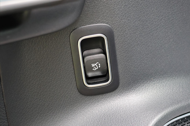 Mercedes-Benz GLB 2,0 200d 4MATIC AMG Premium Plus