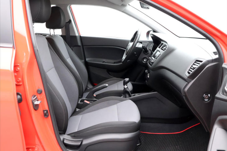 Hyundai i20 1,3 i 55kW Family+ CZ 1.maj