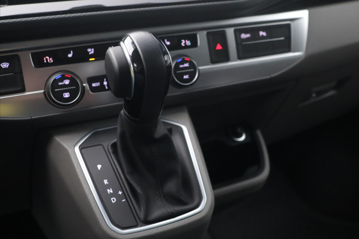Volkswagen Caravelle 2,0 TDI 150kW DSG Long LED DPH