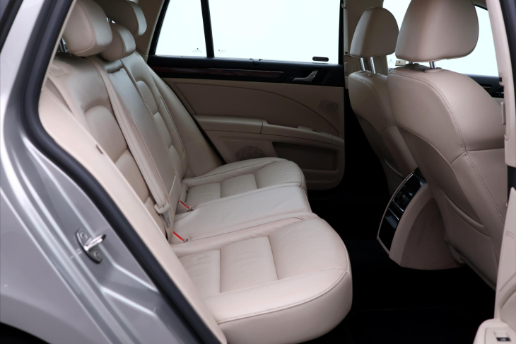 Škoda Superb 2,0 TDI 4x4 DSG Exclusive Kůže