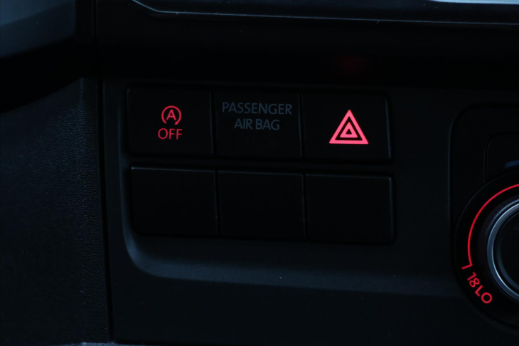 Volkswagen Transporter 2,0 TDI 110kW CZ 1.Maj LED DPH