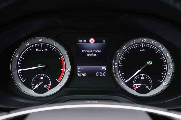 Škoda Karoq 1,5 TSI DSG Sportline 1Maj DPH