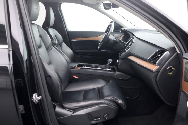 Volvo XC90 2,0 D5 173kW Inscription 4x4 DPH