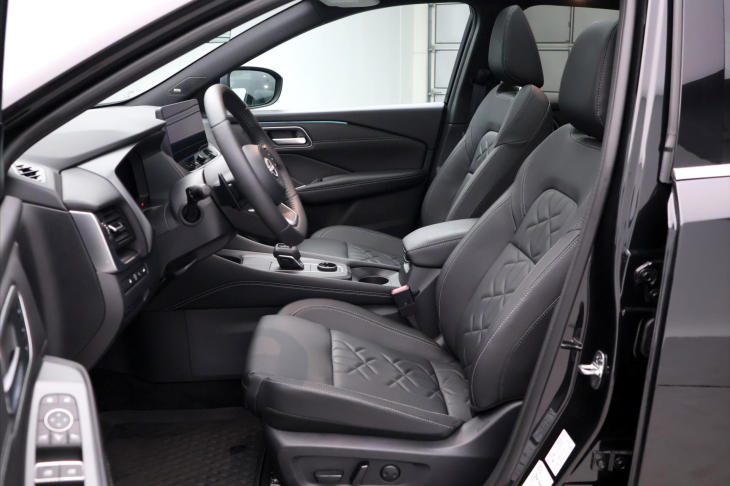 Nissan Qashqai 1,3 DIG-T 116kW 4x4 Tekna CZ DPH