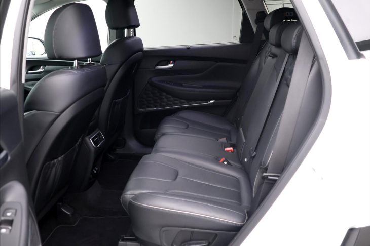 Hyundai Santa Fe 2.2 CRDI 142kW 4x4 Style CZ DPH