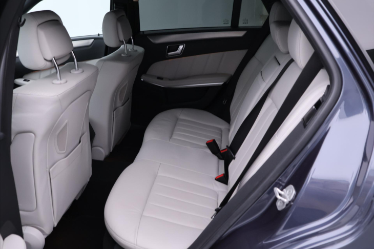 Mercedes-Benz Třídy E 3,0 350 BlueTEC 185kW Avantgarde