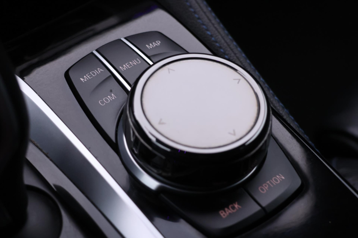 BMW Řada 5 3,0 530d xDrive 195kW M-paket