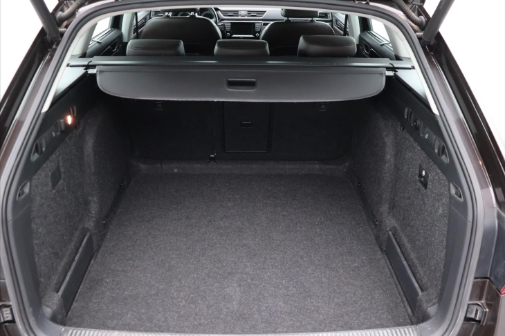 Škoda Superb 2,0 TDI 110kW DSG CZ L&K